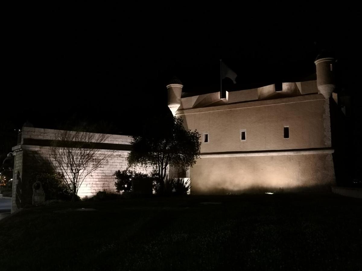 Joli Studio Dans Le Coeur De Menton Exteriör bild